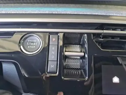 Photo 13 Peugeot 3008 Gén. III Ph1 Allure 5