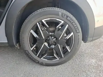 Photo 10 Peugeot 3008 Gén. III Ph1 Allure 5