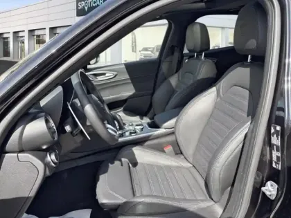 Photo 8 Alfa Romeo Giulia Gén. I Ph2 Veloce 4