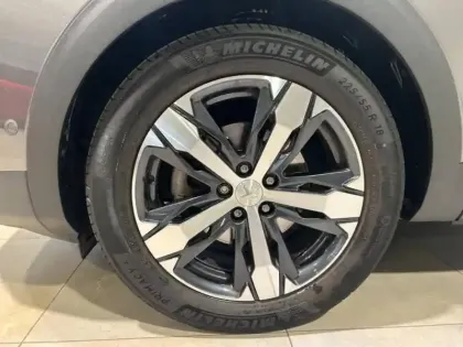 Photo 14 Peugeot 5008 Gén. II Ph2 GT 5