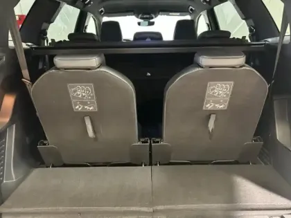 Photo 6 Peugeot 5008 Gén. II Ph2 GT 5