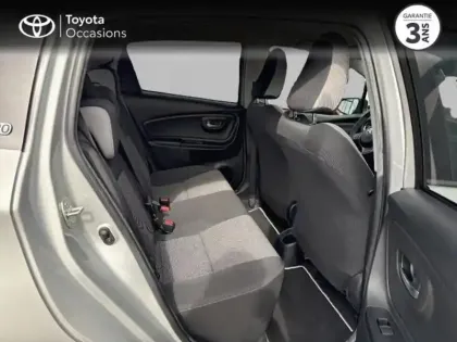 Photo 6 Toyota Yaris Gén. III Ph3 Design Y20 5