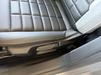 Photo 12 Citroën C4 Gén. III Ph2 MAX 5