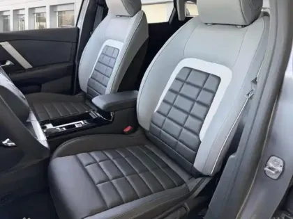 Photo 8 Citroën C4 Gén. III Ph2 MAX 5