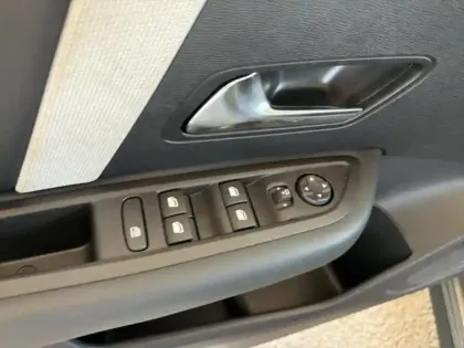 Photo 11 Citroën C4 Gén. III Ph2 MAX 5