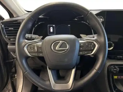 Photo 11 Lexus Nx  450h+ Luxe 4WD