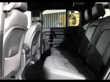 Photo 13 Land rover Defender Gén. III (L663) Ph1 Evo X-Dynamic HSE 5