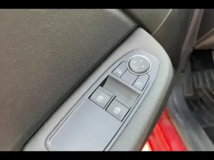 Photo 14 Renault Clio Gén. V (BJA) Ph1 NG Evolution 5