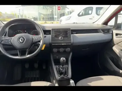 Photo 8 Renault Clio Gén. V (BJA) Ph1 NG Evolution 5