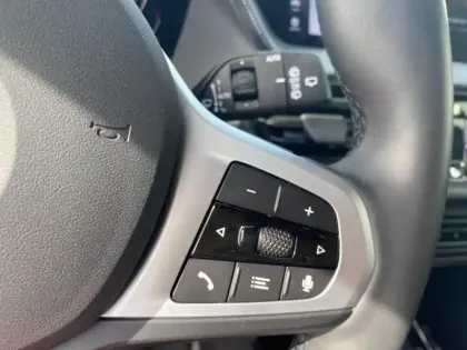 Photo 11 BMW Serie 1 Gén. III (F40) Ph2 M Sport 5