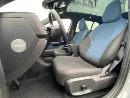 Photo 6 Volvo Ex30 Gén. I Ph1 Ultra 5