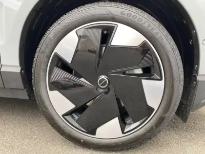 Photo 10 Volvo Ex30 Gén. I Ph1 Ultra 5