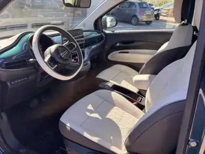 Photo 9 Fiat 500 Gén. II Ph1 MY25 La Prima 3