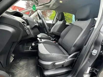 Photo 12 Citroën C4 Picasso Gén. II Ph2 Feel 5