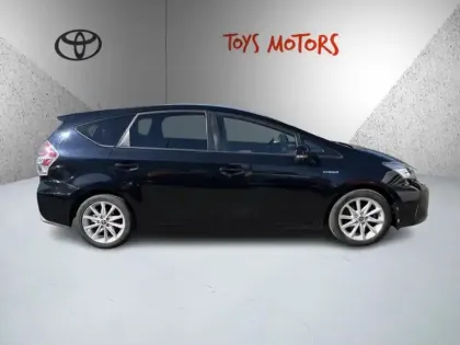 Photo 5 Toyota Prius 136h SkyView