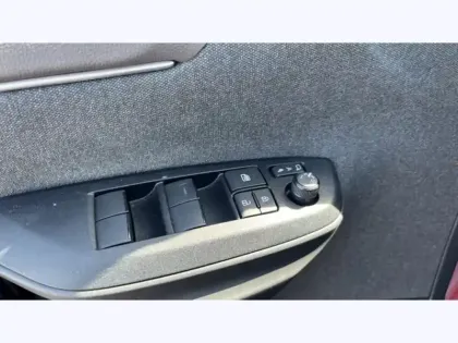 Photo 15 Toyota Yaris Gén. I Ph1 Collection 5