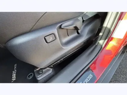 Photo 14 Toyota Yaris Gén. I Ph1 Collection 5