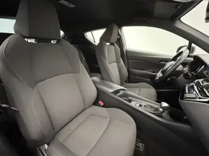 Photo 21 Toyota C-HR 1.8 HYBRIDE 122 DYNAMIC