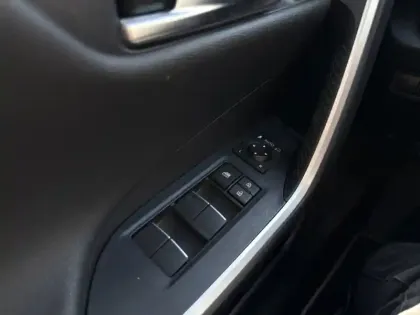 Photo 15 Toyota Rav4 Gén. V Ph1 Dynamic Business 5