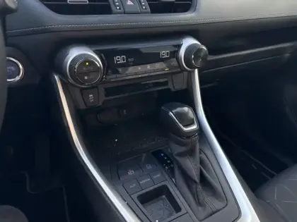 Photo 14 Toyota Rav4 Gén. V Ph1 Dynamic Business 5