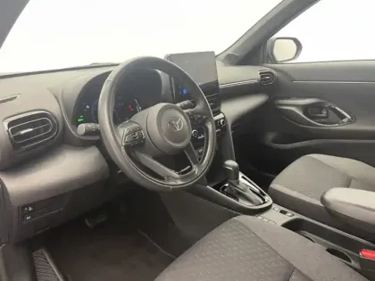 Photo 16 Toyota Yaris Gén. I Ph1 NG Design 5