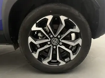 Photo 8 Toyota Yaris Gén. I Ph1 NG Design 5