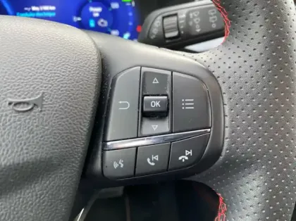 Photo 20 Ford Kuga Gén. III Ph1 ST-Line 5