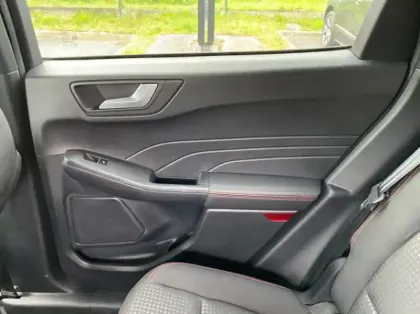 Photo 27 Ford Kuga Gén. III Ph1 ST-Line 5