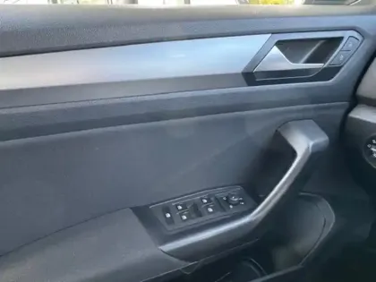 Photo 11 Volkswagen T-roc Life Plus 1.0 110 ch