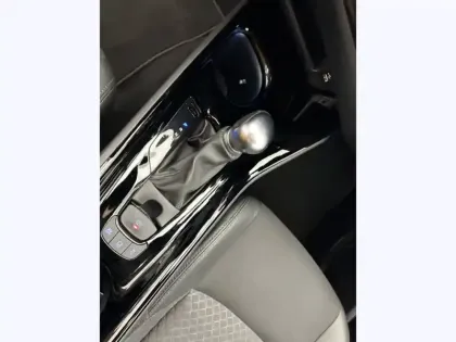 Photo 16 Toyota C-HR 2.0 Hybride 184 Design Ultimate