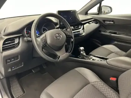 Photo 17 Toyota C-HR 2.0 Hybride 184 Design Ultimate