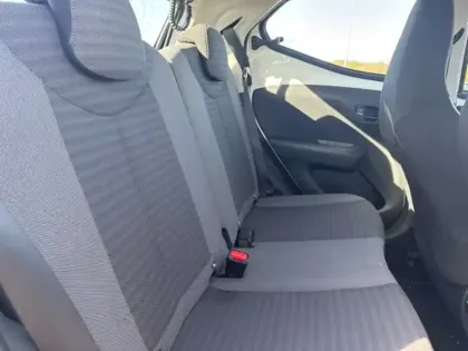 Photo 17 Toyota Aygo Gén. II Ph2 x-play 3