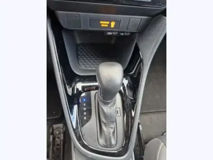 Photo 16 Toyota Yaris Gén. IV Ph1 NG Design 5