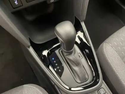 Photo 12 Toyota Yaris Gén. I Ph1 NG Design 5