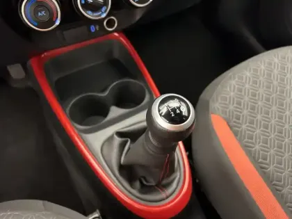 Photo 14 Toyota Aygo 1.0 VVT-i 72 Design