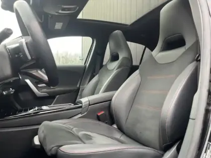 Photo 23 Mercedes Classe A 250 e Hybrid EQ AMG Line