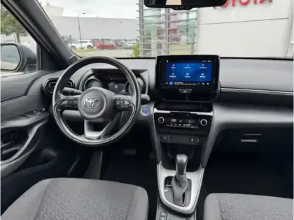 Photo 5 Toyota Yaris Hybride Design 116H 2WD