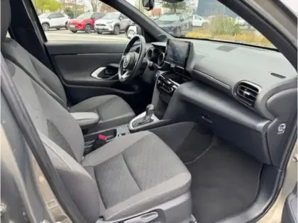 Photo 19 Toyota Yaris Hybride Design 116H 2WD