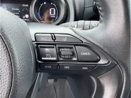 Photo 14 Toyota Yaris Hybride Design 116H 2WD