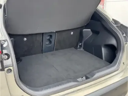 Photo 7 Toyota Yaris Hybride Design 116H 2WD