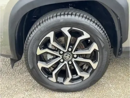 Photo 25 Toyota Yaris Hybride Design 116H 2WD