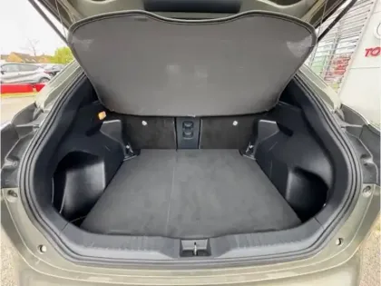 Photo 8 Toyota Yaris Hybride Design 116H 2WD