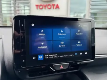 Photo 22 Toyota Yaris Hybride Design 116H 2WD