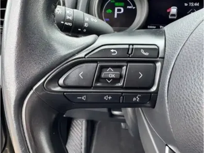 Photo 13 Toyota Yaris Hybride Design 116H 2WD