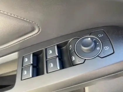 Photo 26 Ford Focus Gén. IV Ph2 Titanium X Business 5