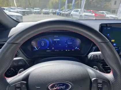 Photo 6 Ford Focus Gén. IV Ph2 Titanium X Business 5