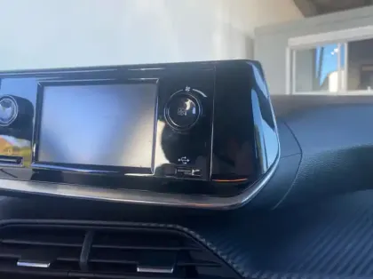 Photo 21 Peugeot 208 Gén. II Ph1 Premium 5