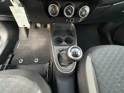 Photo 15 Toyota Aygo Gén. I Ph1 Design 5