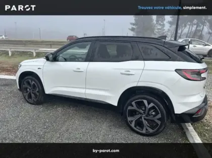 Photo 12 Renault Austral 1.2 E-Tech full hybrid 200ch Techno esprit Alpine - 24