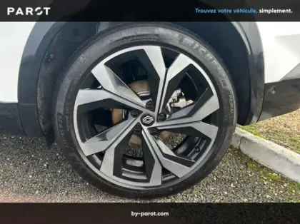 Photo 13 Renault Austral 1.2 E-Tech full hybrid 200ch Techno esprit Alpine - 24